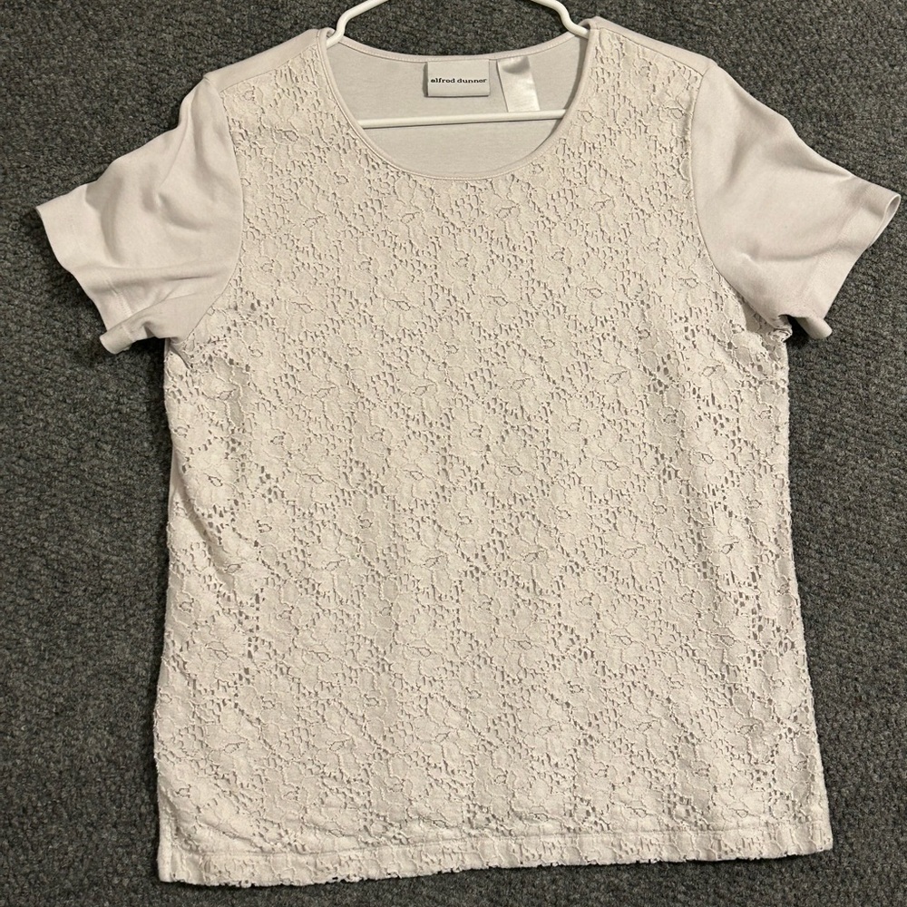 Alfred Dunner White Lace Short Sleeve Top